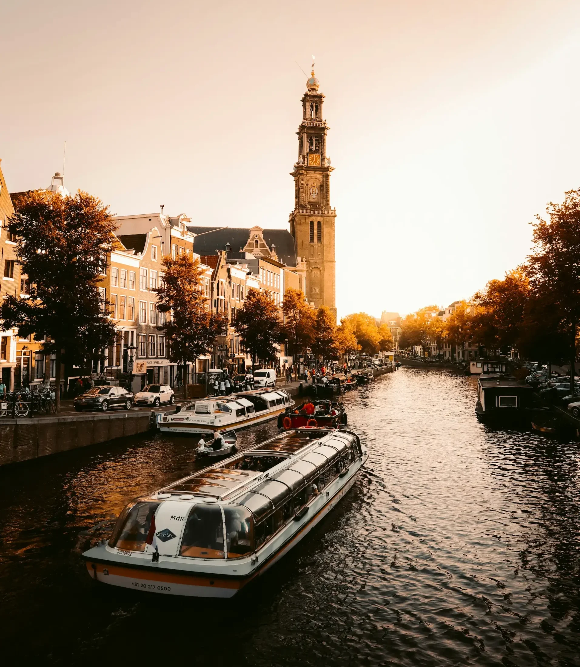 redcharlie-H-IRg0ld-2Y-unsplash teaching conference